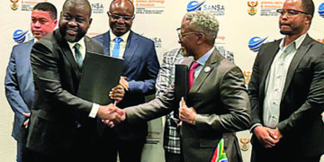 Angolanos e sul-africanos estão juntos na exploração de satélites